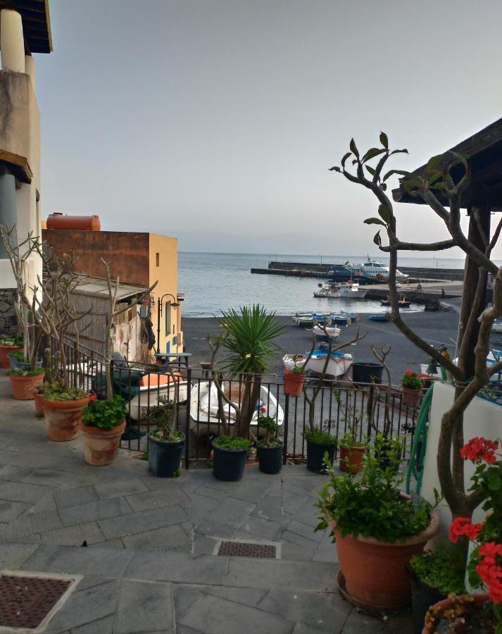 Perla Spiaggia Leni Exteriér fotografie