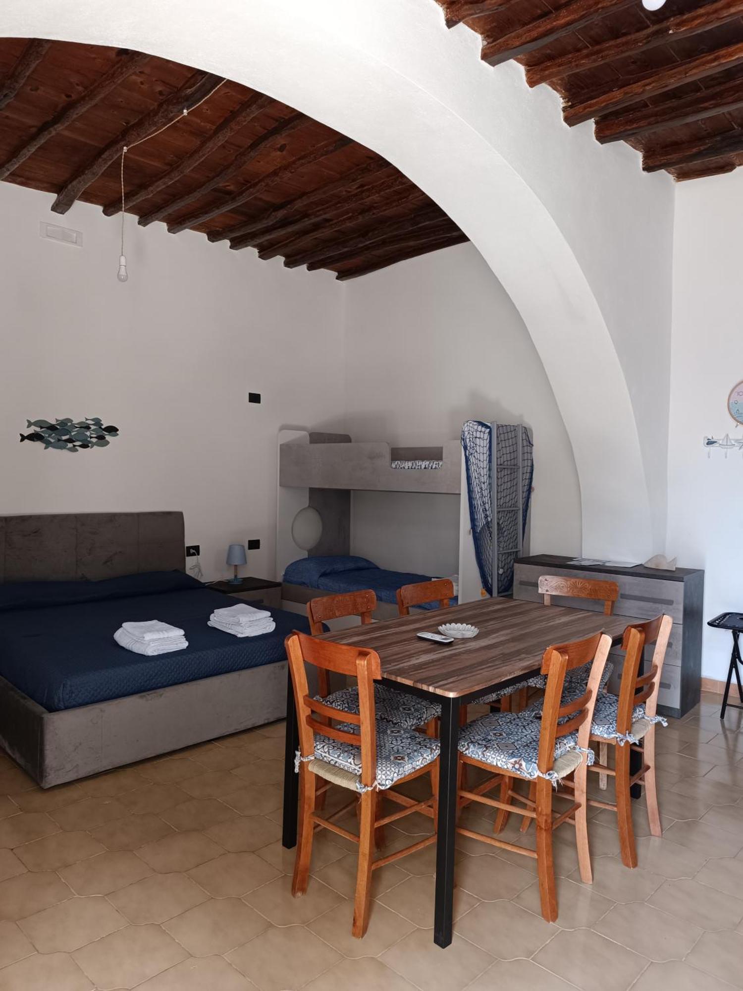 Perla Spiaggia Leni Exteriér fotografie
